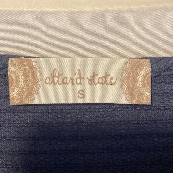 Alter d State Statement Sleeve Peplum Top  Small - Picture 4 of 4